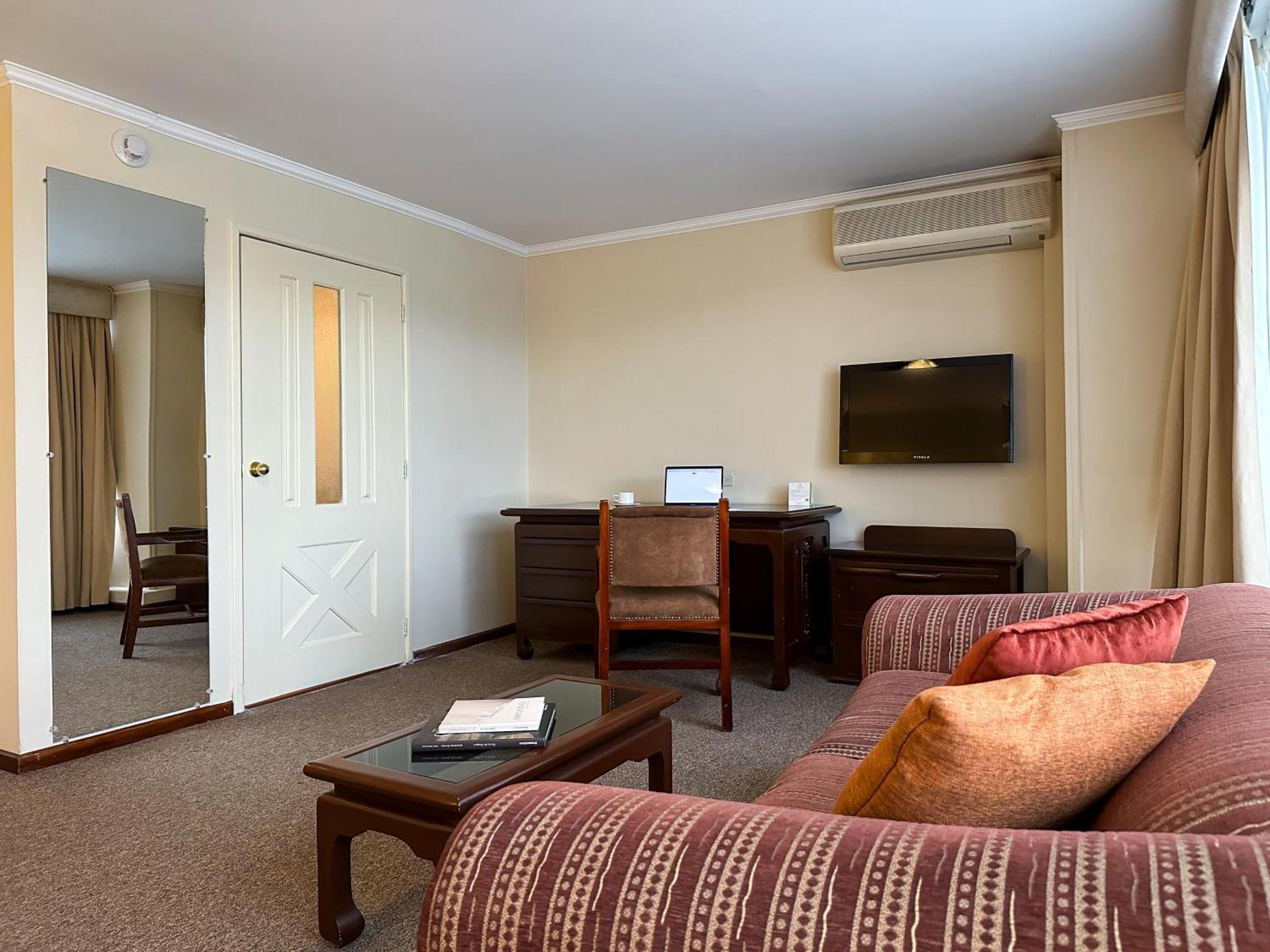 Hotel La Quinta By Wyndham Quito Esterno foto
