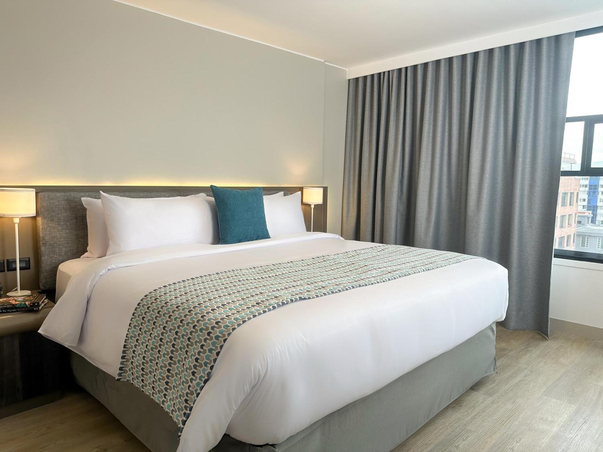 Hotel La Quinta By Wyndham Quito Esterno foto
